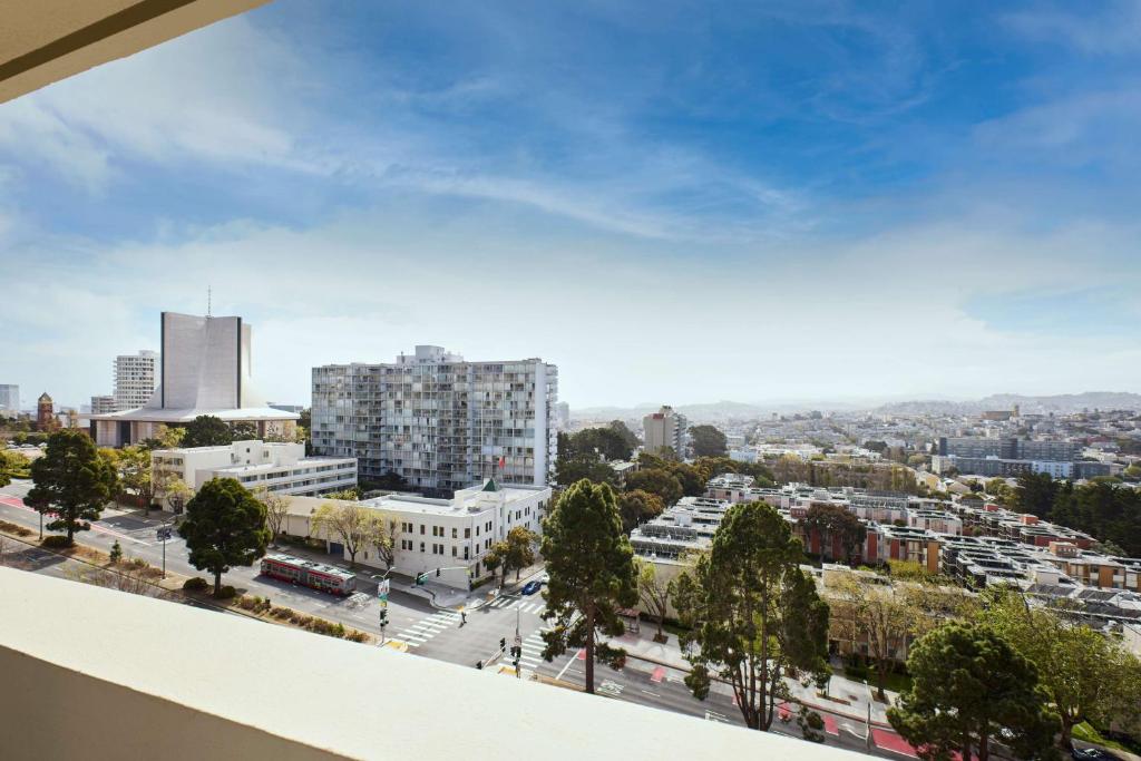 What’s Nearby Hotel Kabuki SF